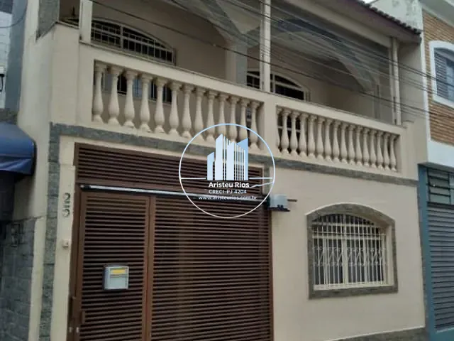 Casa com 106m² 3 quartos e 2 banheiros, à venda, no bairro Centro em Pouso Alegre