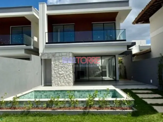 Casa com 250m² 4 quartos e 5 banheiros, à venda ou para alugar, no bairro Nossa Senhora da Vitória em Ilhéus