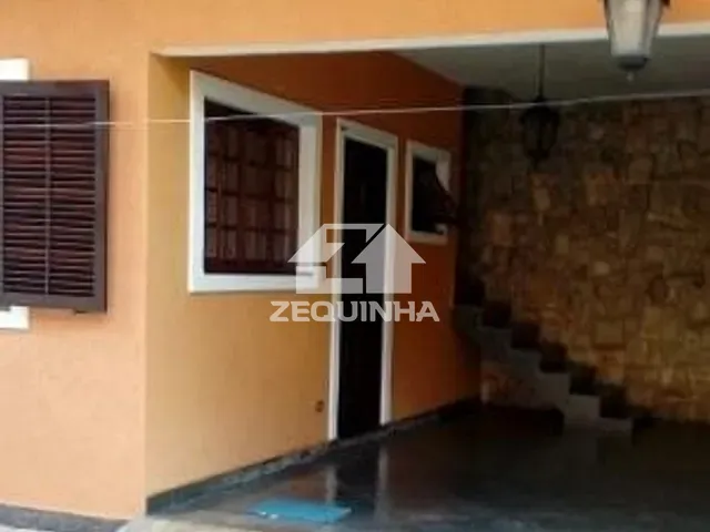 Casa com 490m² 3 quartos e 3 banheiros, à venda, no bairro City Bussocaba em Osasco