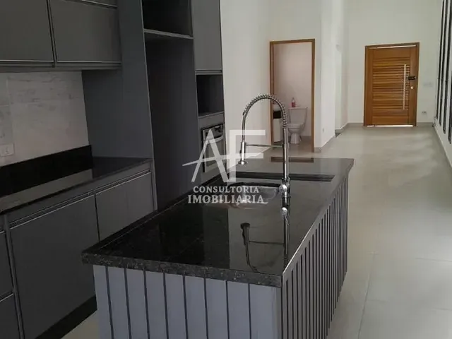 Casa com 300m² 3 quartos e 2 banheiros, à venda, no bairro Residencial Colinas em Caçapava