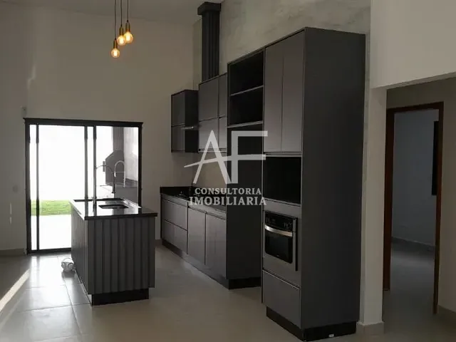 Casa com 300m² 3 quartos e 2 banheiros, à venda, no bairro Residencial Colinas em Caçapava
