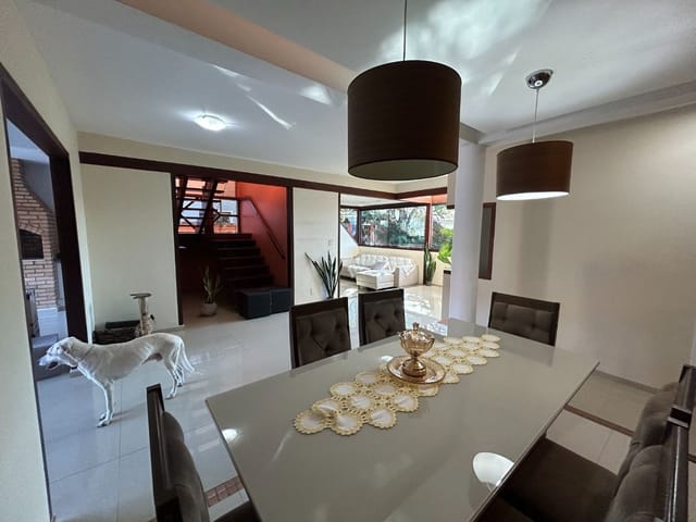 Casa com 150m² 3 quartos e 2 banheiros, à venda, no bairro Lagoa em Macaé