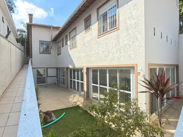 Casa 3 quartos e 4 banheiros, para alugar, no bairro Vila São José (Ipiranga) em São Paulo
