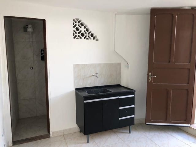 Foto do Casa - Casa com 1 dormitório para alugar por R$ 550,00/mês - Vila Nova Osasco - Osasco/SP | BUSSOCABA ADMINISTRACAO DE BENS E IMOVEIS LTDA