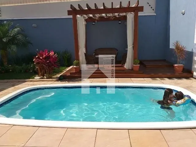 Casa com 344m² 3 quartos e 2 banheiros, à venda, no bairro Jardim Colônia em Jundiaí