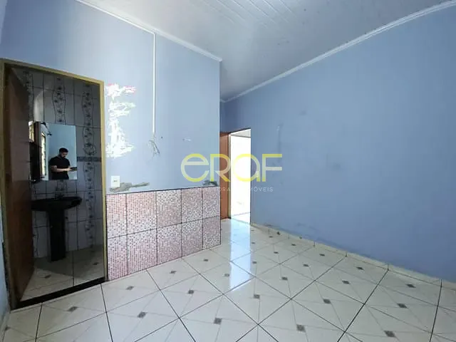 Casa com 125m² 3 quartos e 2 banheiros, à venda, no bairro Parque Lago em Formosa