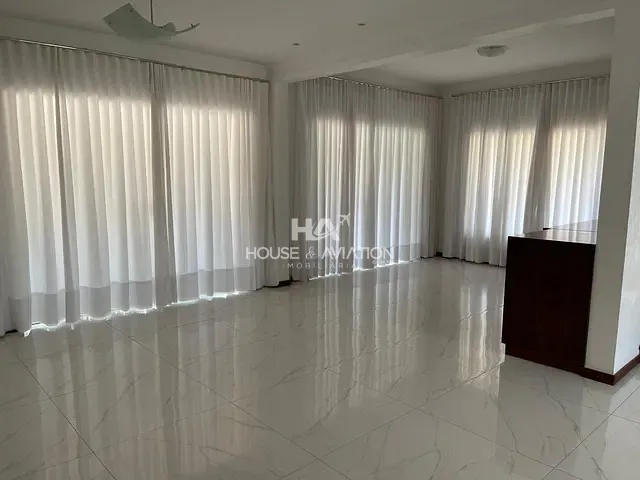 Casa com 1326m² 4 quartos e 5 banheiros, para alugar, no bairro Residencial Aldeia do Vale em Goiânia