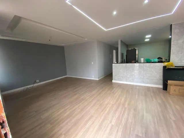 Casa com 360m² 2 quartos e 2 banheiros, à venda, no bairro Vila Valqueire em Rio de Janeiro