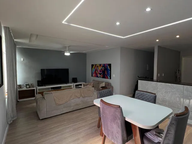 Casa com 360m² 2 quartos e 2 banheiros, à venda, no bairro Vila Valqueire em Rio de Janeiro