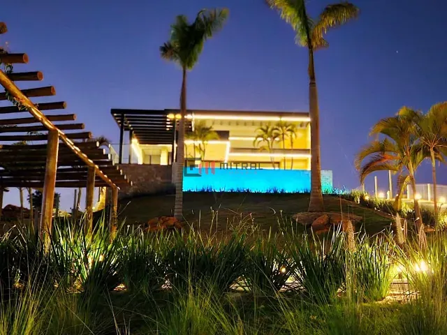 Casa com 1500m² 3 quartos e 5 banheiros, à venda, no bairro . em Sertanópolis