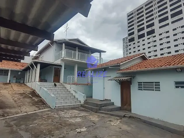 Casa com 600m² 4 quartos e 4 banheiros, à venda, no bairro Jardim Bom Pastor em Botucatu
