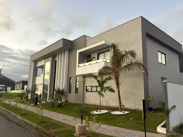 Casa 5 quartos e 3 banheiros, à venda, no bairro Cajueiros (Itaipuaçu) em Maricá