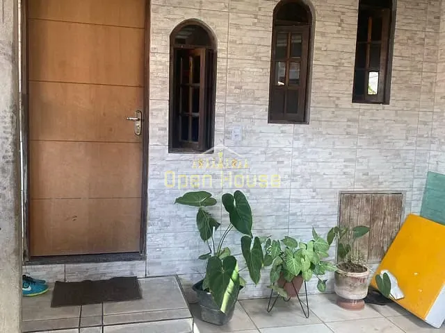 Casa 8 quartos e 5 banheiros, à venda, no bairro Colônia Santo Antônio em Barra Mansa