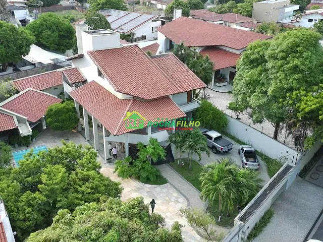 Casa com 500m² 4 quartos e 4 banheiros, para alugar, no bairro Jóquei em Teresina
