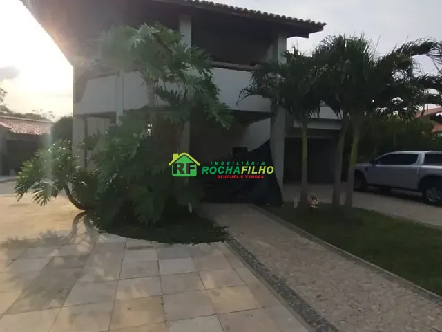 Casa com 500m² 4 quartos e 4 banheiros, para alugar, no bairro Jóquei em Teresina
