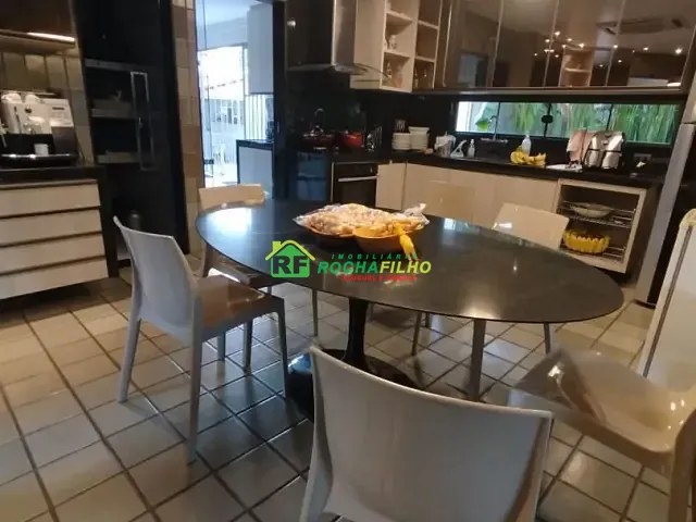 Casa com 500m² 4 quartos e 4 banheiros, para alugar, no bairro Jóquei em Teresina