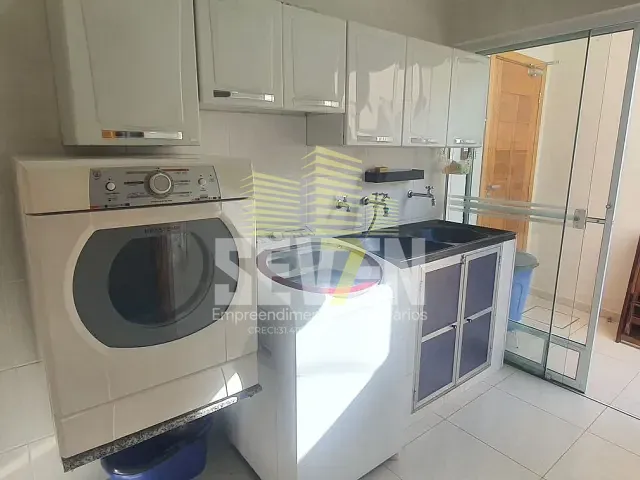 Casa com 285m² 3 quartos e 2 banheiros, à venda, no bairro Vila Rocha em Bauru