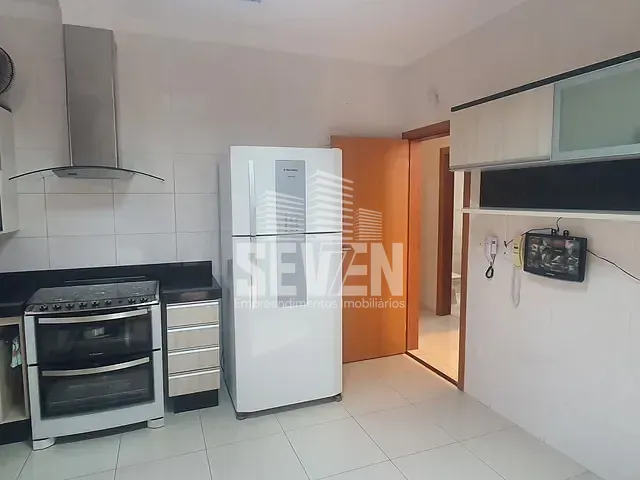 Casa com 285m² 3 quartos e 2 banheiros, à venda, no bairro Vila Rocha em Bauru