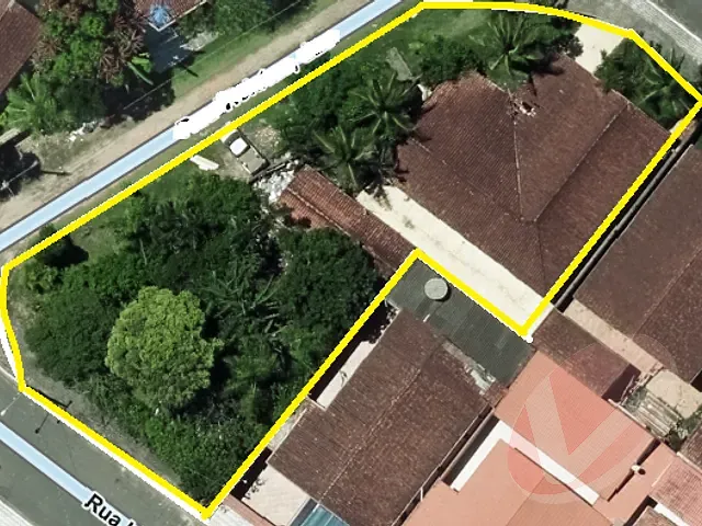Casa com 782m² 3 quartos e 2 banheiros, à venda, no bairro Flórida em Praia Grande