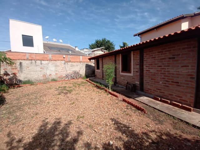 Casa com 367m² 2 quartos e 2 banheiros, à venda, no bairro Loteamento Por do Sol em Casa Branca