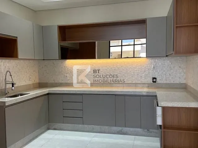 Casa com 362m² 3 quartos e 4 banheiros, à venda, no bairro Jardim Residencial Maria Dulce em Indaiatuba