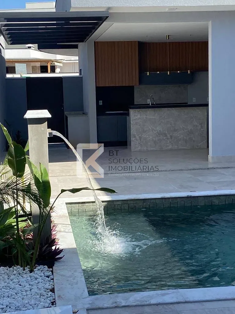 Casa, 3 quartos, 235 m² - Foto 1