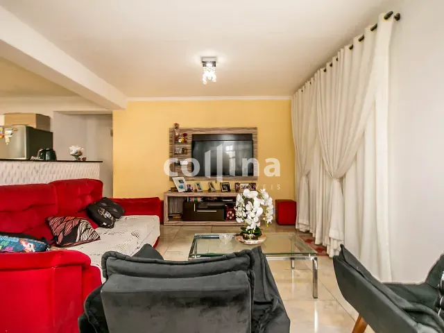 Casa 4 quartos e 2 banheiros, à venda, no bairro Vila Marcondes em Carapicuíba