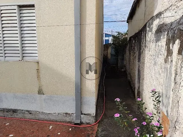 Casa com 1100m² 4 quartos e 2 banheiros, à venda, no bairro Centro em Roseira