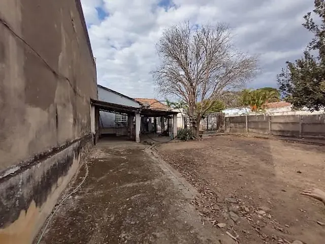 Casa com 1100m² 4 quartos e 2 banheiros, à venda, no bairro Centro em Roseira