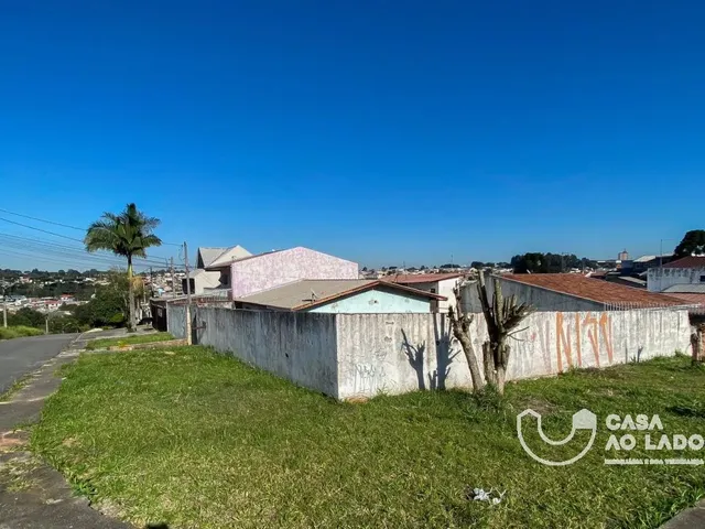 Casa 2 quartos e 1 banheiro, à venda, no bairro Pinheirinho em Curitiba