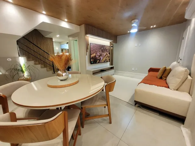 Casa com 104m² 3 quartos e 4 banheiros, à venda, no bairro Vila Valqueire em Rio de Janeiro