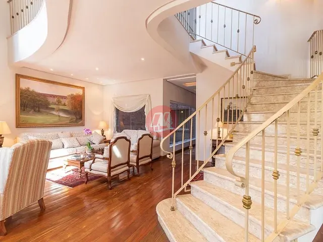 Casa com 728m² 4 quartos e 5 banheiros, à venda, no bairro Vila Jardim em Porto Alegre