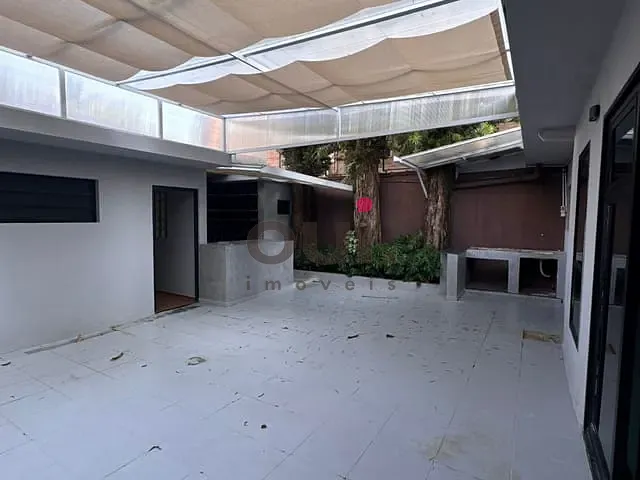 Casa 6 quartos e 1 banheiro, à venda ou para alugar, no bairro Vila Olímpia em São Paulo