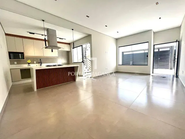 Casa com 146m² 3 quartos e 3 banheiros, à venda, no bairro Residencial Villa Verde Bragança em Bragança Paulista