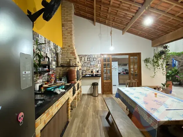 Casa com 186m² 3 quartos e 3 banheiros, à venda, no bairro Caiçara em Praia Grande