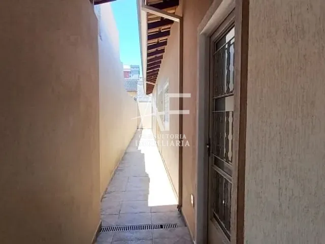 Casa com 125m² 2 quartos e 1 banheiro, à venda, no bairro Parque Urupês em Taubaté