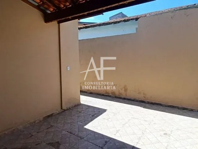 Casa com 125m² 2 quartos e 1 banheiro, à venda, no bairro Parque Urupês em Taubaté