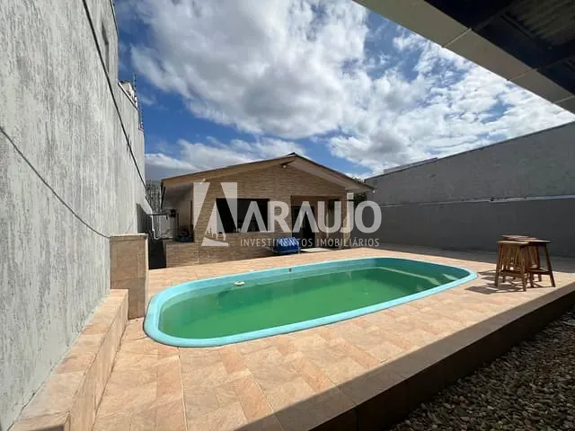 Casa 2 quartos e 1 banheiro, à venda, no bairro São Vicente em Itajaí