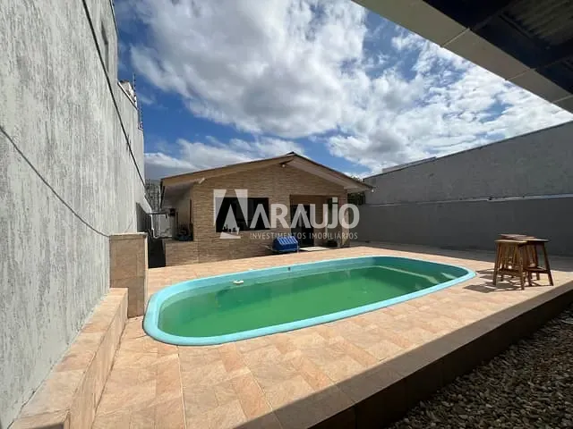 Casa 2 quartos e 1 banheiro, à venda, no bairro São Vicente em Itajaí