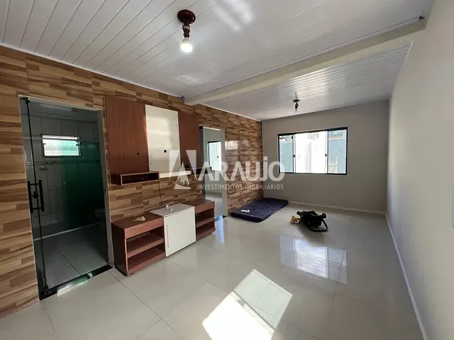 Casa 2 quartos e 1 banheiro, à venda, no bairro São Vicente em Itajaí