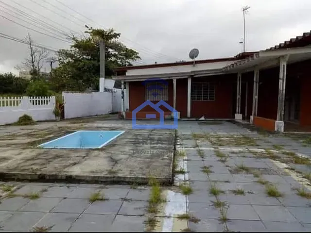 Casa com 335m² 2 quartos e 2 banheiros, à venda, no bairro Pontal de Santa Marina em Caraguatatuba