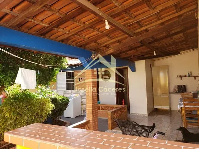 Casa com 139m² 4 quartos e 2 banheiros, à venda, no bairro Jardim Universitário em Cuiabá