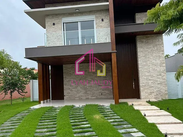 Sobrado com 373m² 3 quartos e 4 banheiros, à venda, no bairro Jardim Itália em Cuiabá