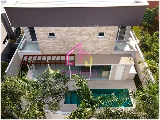 Sobrado com 373m² 3 quartos e 4 banheiros, à venda, no bairro Jardim Itália em Cuiabá