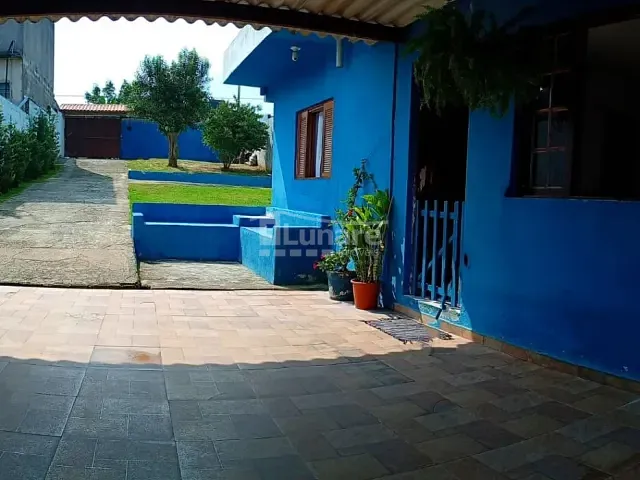 Casa com 415m² 2 quartos e 1 banheiro, à venda, no bairro Jardim Layr em Mogi das Cruzes