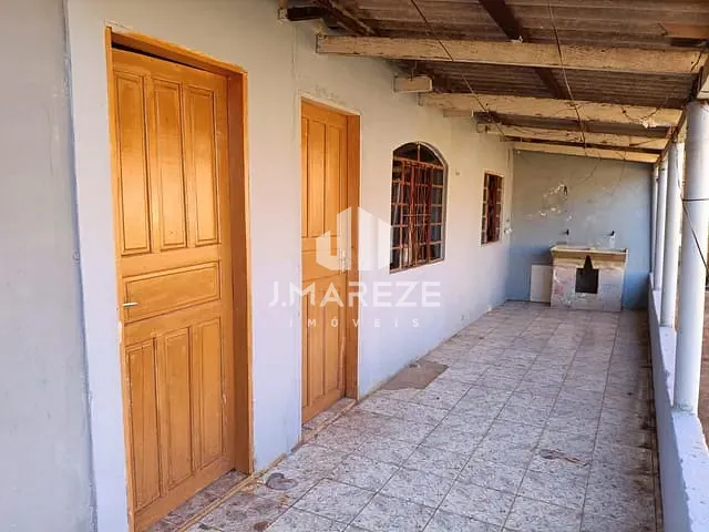 Casa 2 quartos e 1 banheiro, para alugar, no bairro Jardim América em Apucarana