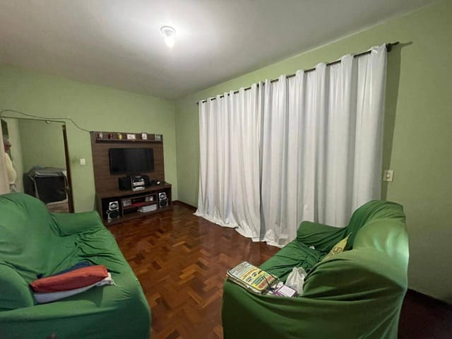 Casa 3 quartos e 1 banheiro, à venda, no bairro Beira Rio em Cataguases