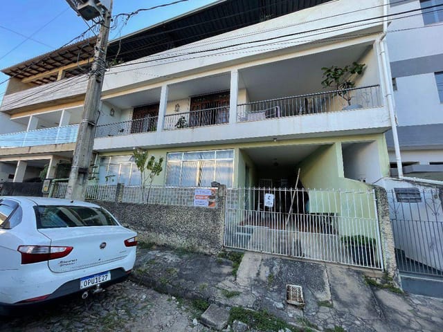 Casa 3 quartos e 1 banheiro, à venda, no bairro Beira Rio em Cataguases