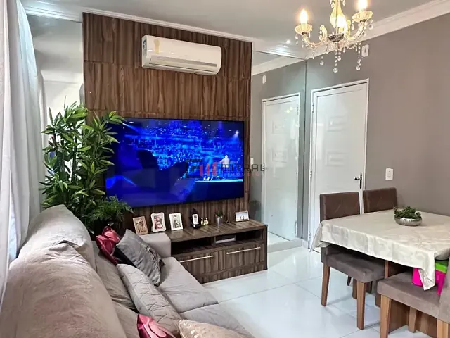 Casa 2 quartos e 1 banheiro, à venda, no bairro Heimtal em Londrina