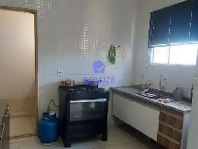 Casa com 250m² 2 quartos e 1 banheiro, à venda, no bairro Jardim Cambuí em Botucatu